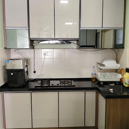 Nena Homestay Setia Alam, Air Conditioned, High Speed Internet Shah Alam Luaran gambar
