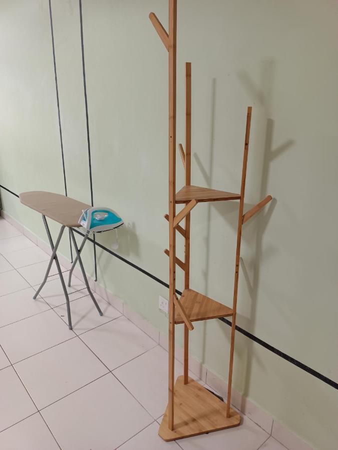 Nena Homestay Setia Alam, Air Conditioned, High Speed Internet Shah Alam Luaran gambar