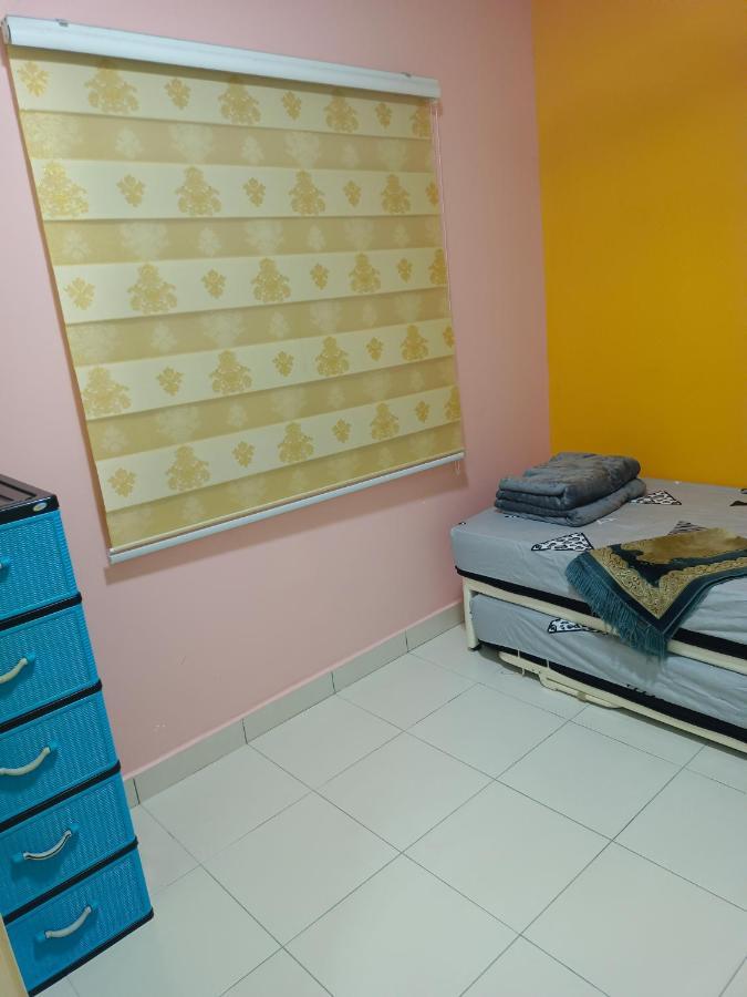 Nena Homestay Setia Alam, Air Conditioned, High Speed Internet Shah Alam Luaran gambar