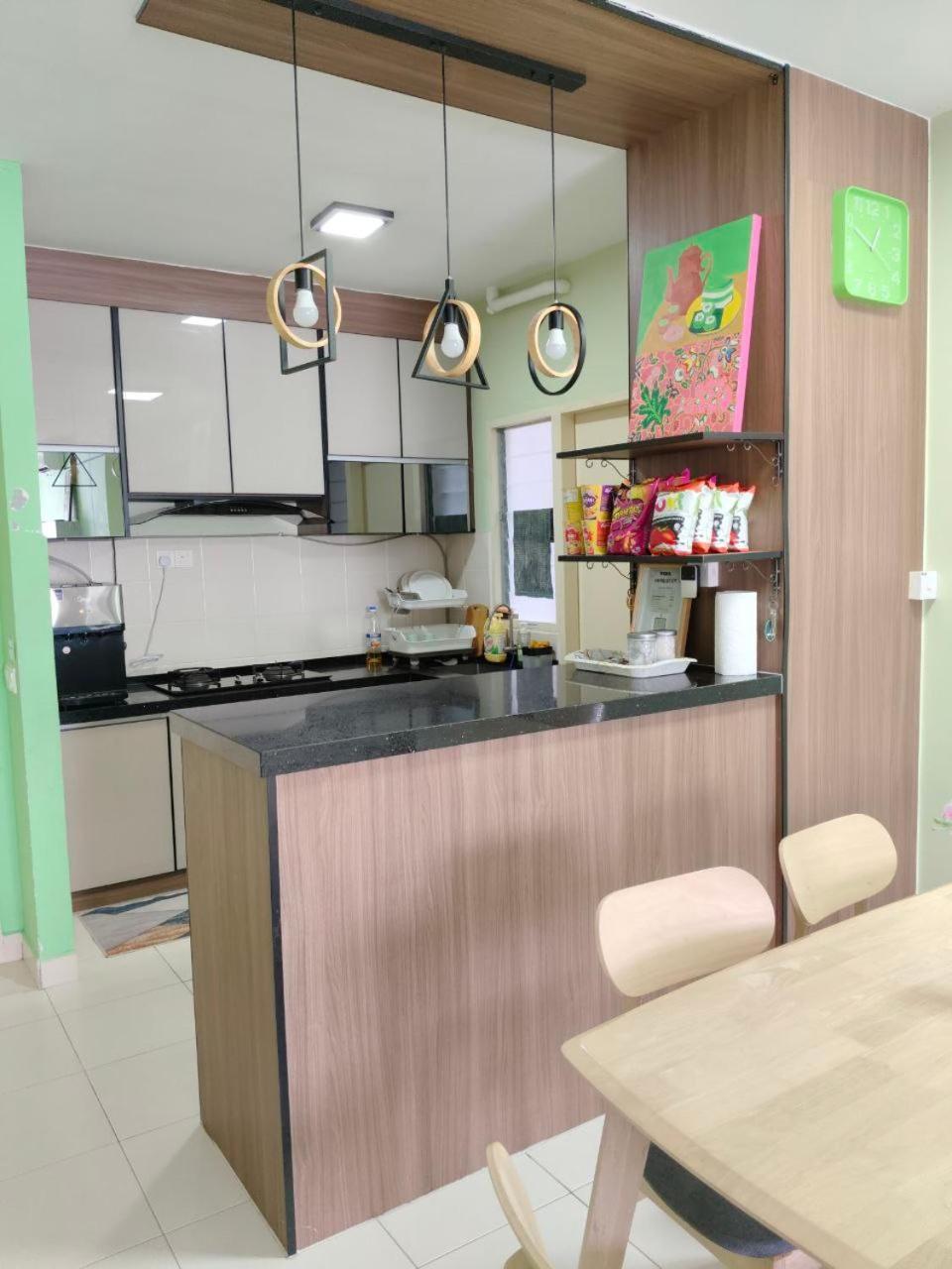 Nena Homestay Setia Alam, Air Conditioned, High Speed Internet Shah Alam Luaran gambar