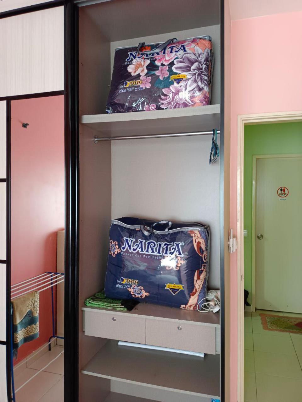Nena Homestay Setia Alam, Air Conditioned, High Speed Internet Shah Alam Luaran gambar