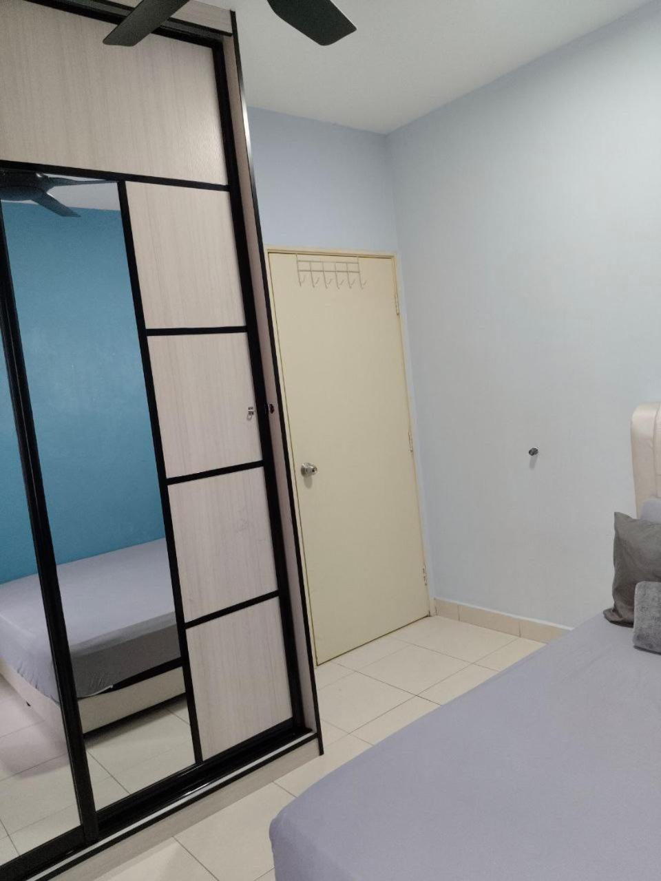 Nena Homestay Setia Alam, Air Conditioned, High Speed Internet Shah Alam Luaran gambar