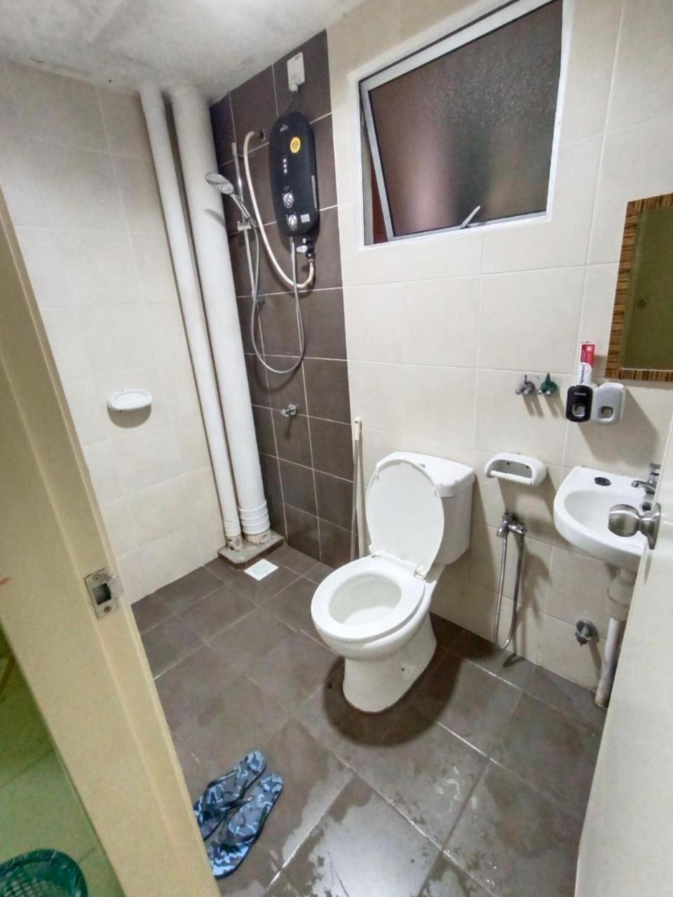 Nena Homestay Setia Alam, Air Conditioned, High Speed Internet Shah Alam Luaran gambar